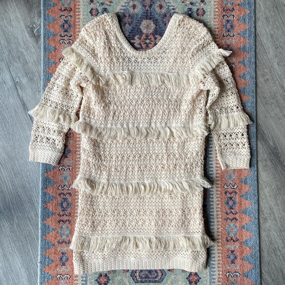 Volcom cream crochet mini dress tiered fringe low back cocoknit vacation medium - Picture 15 of 16